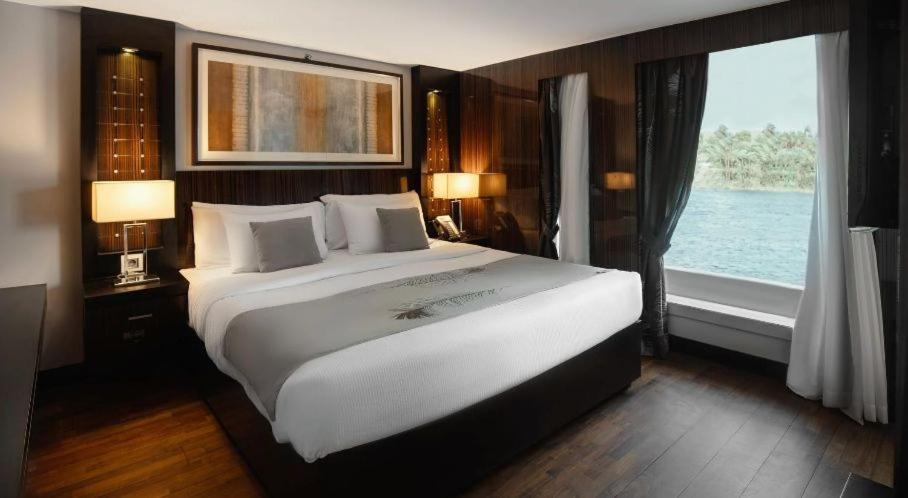 Five Star Nile Cruise From Aswan To Luxor Hotel Buitenkant foto