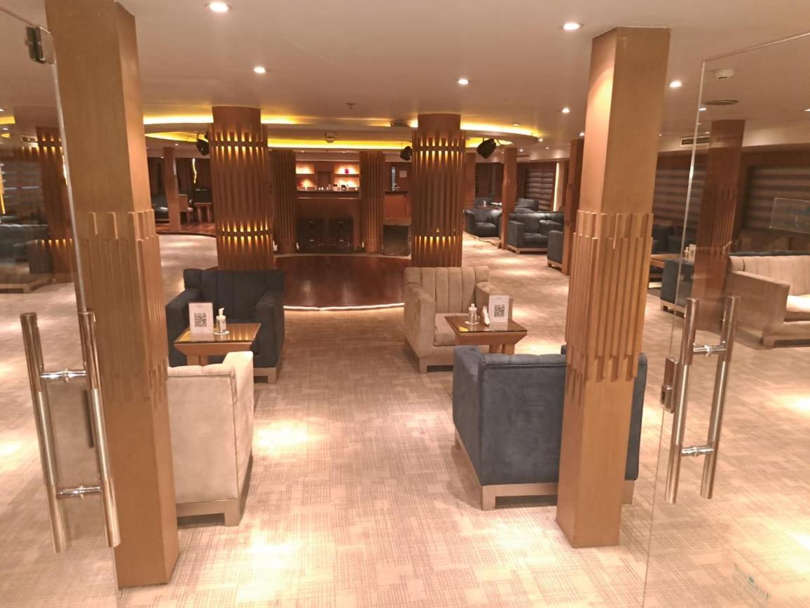 Five Star Nile Cruise From Aswan To Luxor Hotel Buitenkant foto